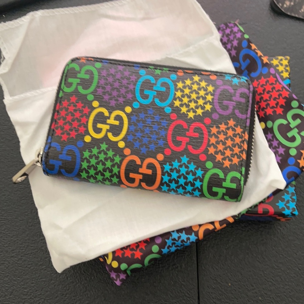 Limited edition Gucci Psychedelic zip around wallet